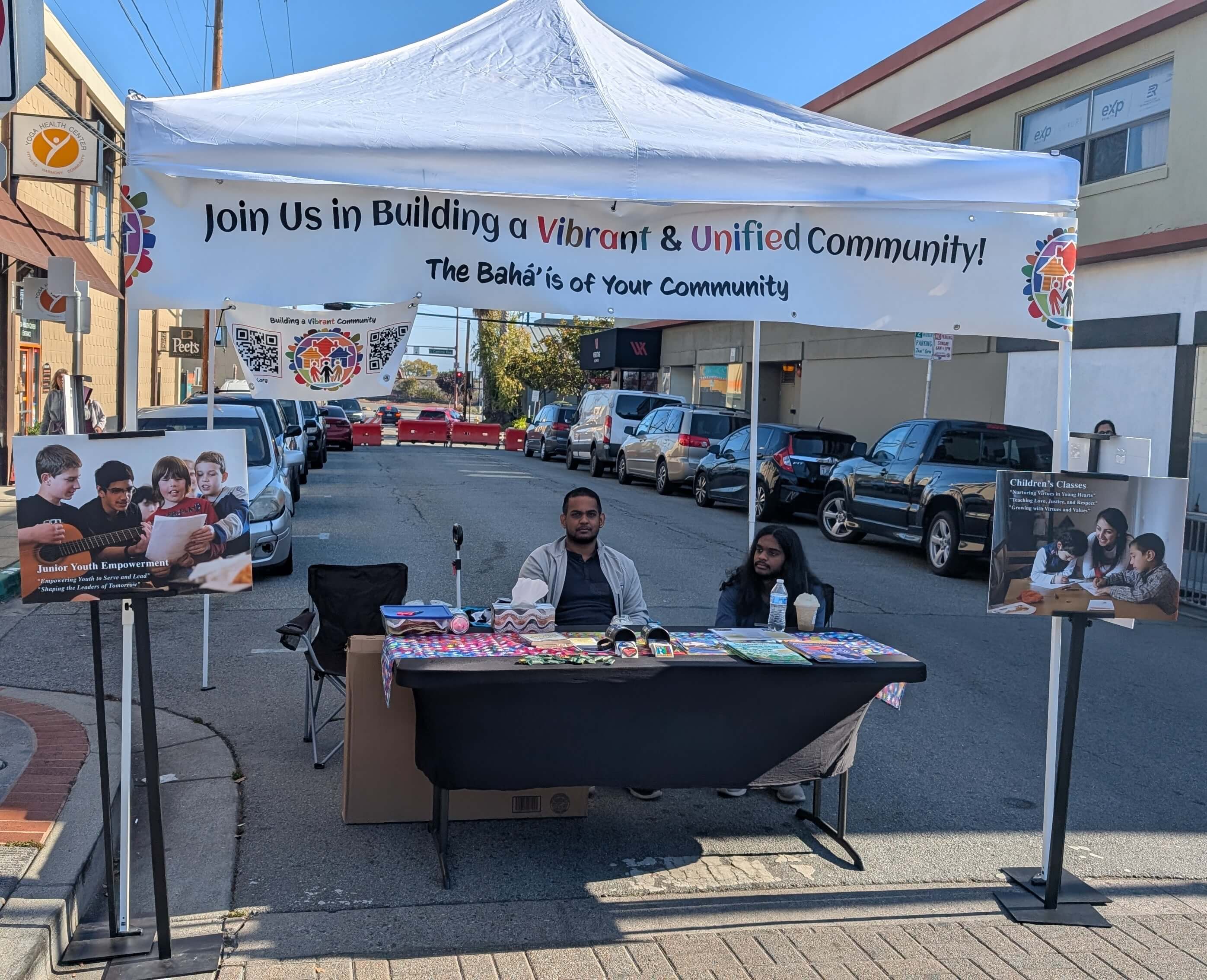 San Carlos Baha'is Share Community-Building Vision at Farmer's Market